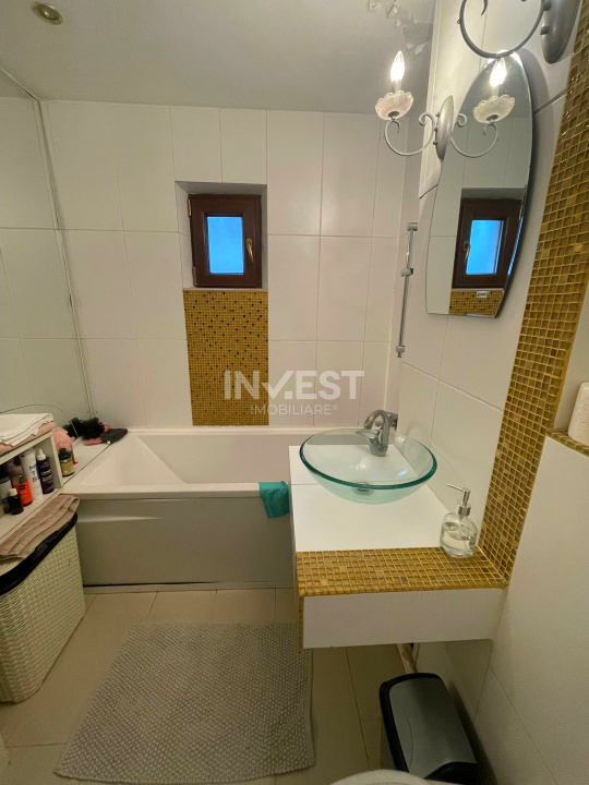 Apartament 3 camere-Sf Lazar-Palas Mall-etaj 1 - 9