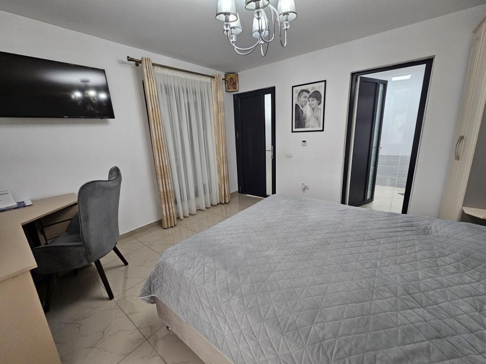 Casa 3 camere, Valea Adanca, mobilata de lux, COMISION 0%
