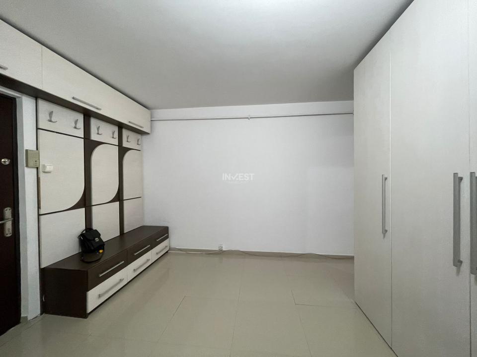  Apartament 3 Camere în Canta, Ideal pentru Studenți, Mutare Imediată - 10