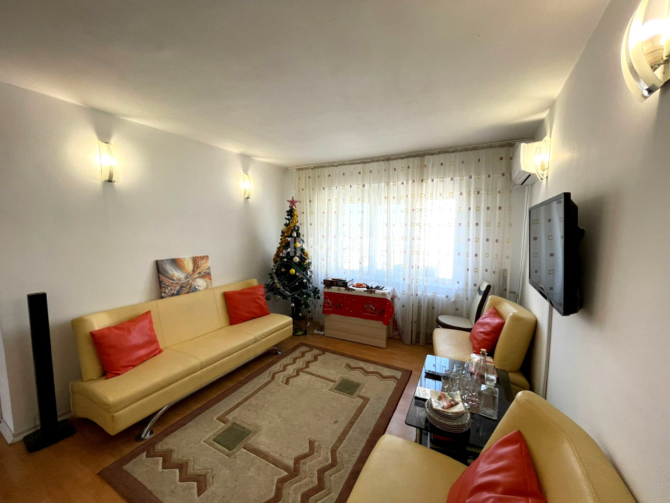 Apartament 3 camere Mircea cel Bătrân – 69 mp – vedere panoramică  - 1