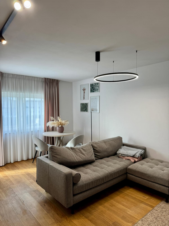 Apartament 2 camere, etaj intermediar,finisaje premium,parcare, str. Avram Iancu