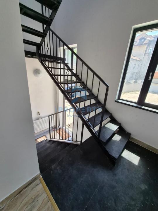 Vila 1200 mp Cismigiu Renovata cu parcare diverse activitati  - fotografie proprietate 15