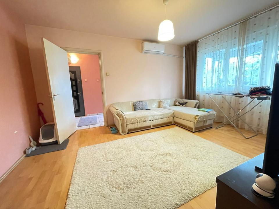 Apartament 2 camere-Podu ros-Splai Bahlui-etaj intermediar - 4