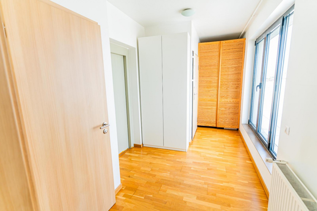 Garsoniera cu doua terase generoase de vanzare zona Eminescu — imaginea 3