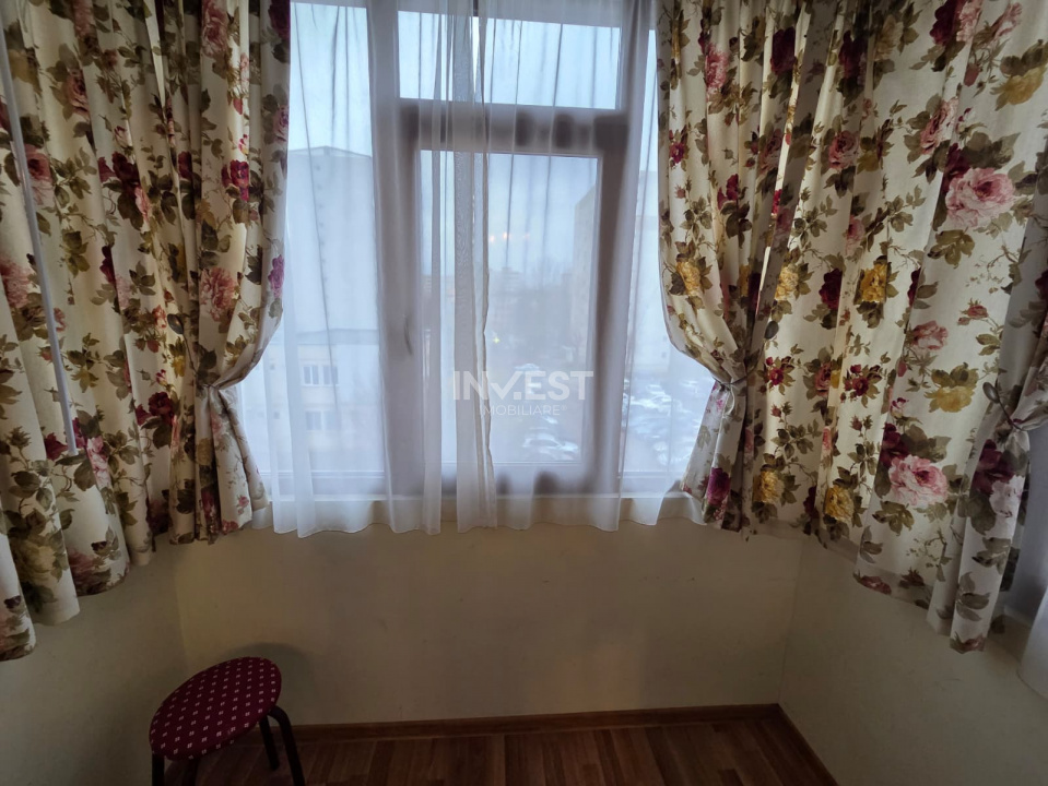 DE VANZARE-APARTAMENT 3 CAMERE-ALEXANDRU CEL BUN - 9