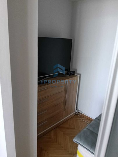 Titan | 3 camere | - fotografie proprietate 3