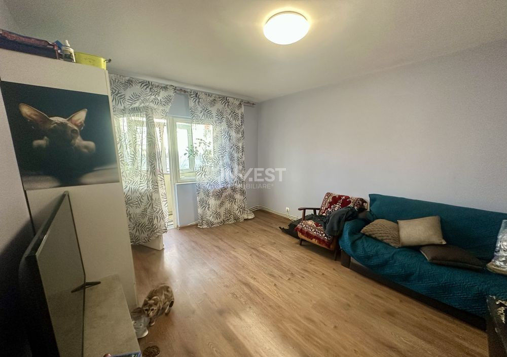 Apartament 4 camere-Decomandat-Etaj 1 - 1