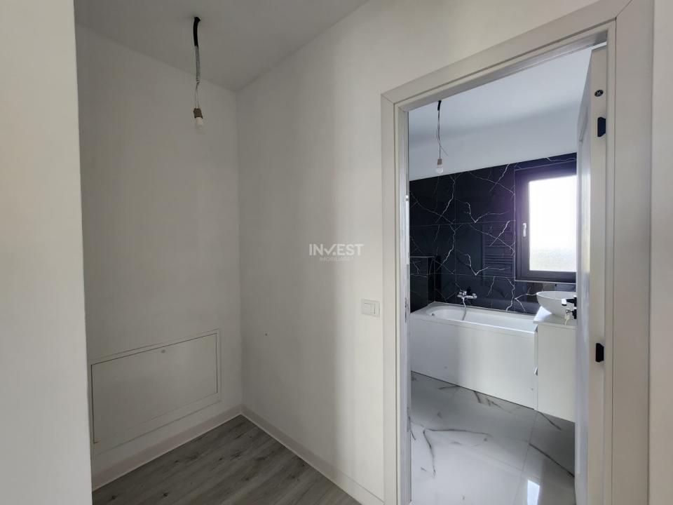 CASA DE VANZARE, 4 CAMERE 2 BAI SI MAGAZIE , VALEA ADANCA- 5 DRUMURI - 12