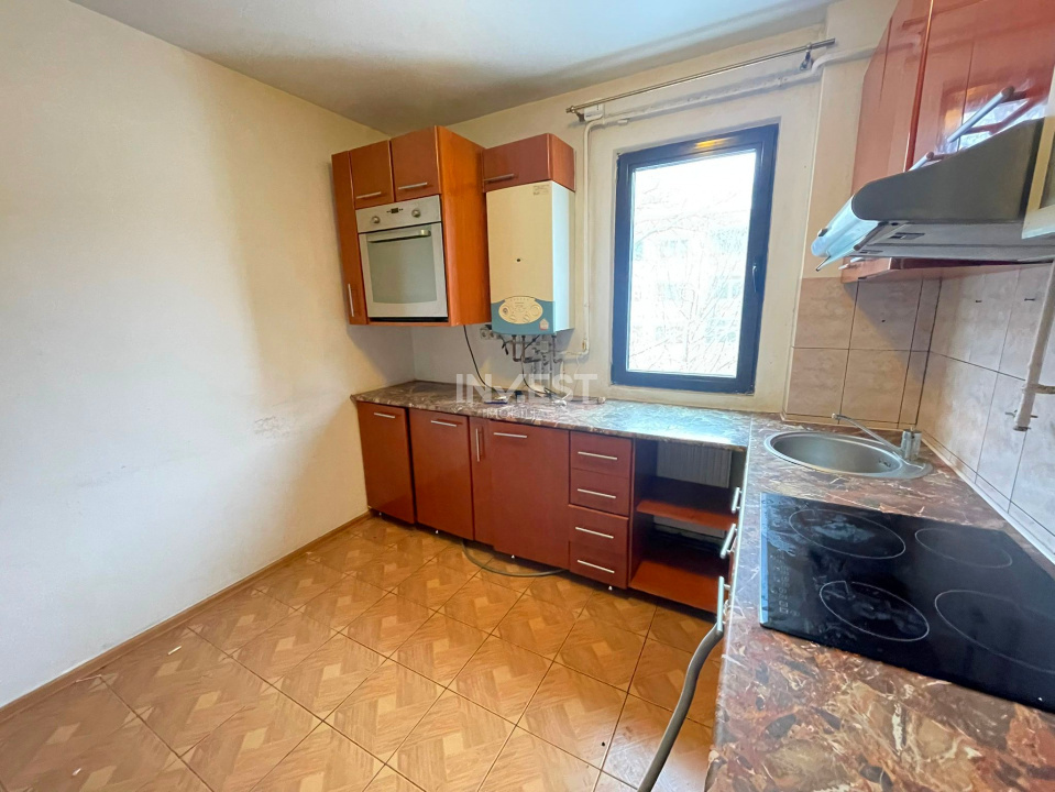 Apartament 2 camere-52 mp-Pod de Piatra-etaj intermediar - 2