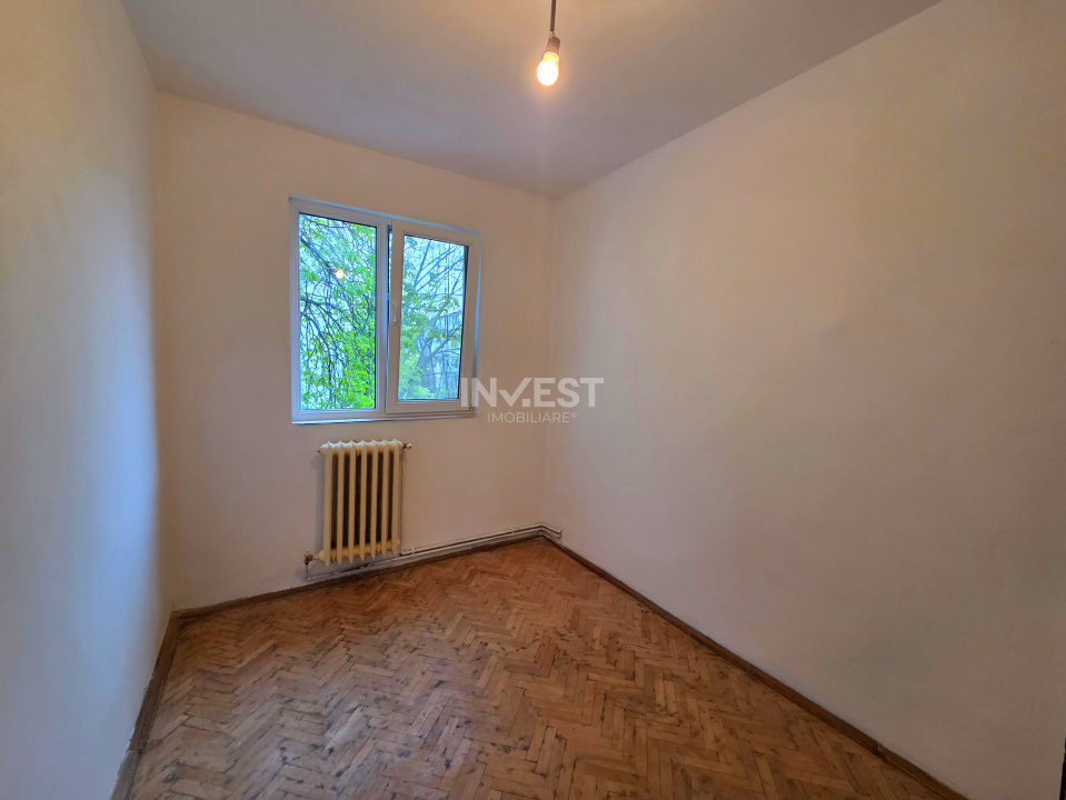 De vanzare, 3 camere, etaj 2, Alexandru cel Bun - 1