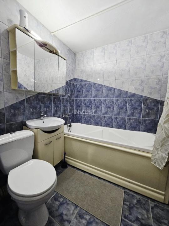 Central-Podul de Fier- apartament cu 3 camere decomandat  - 6