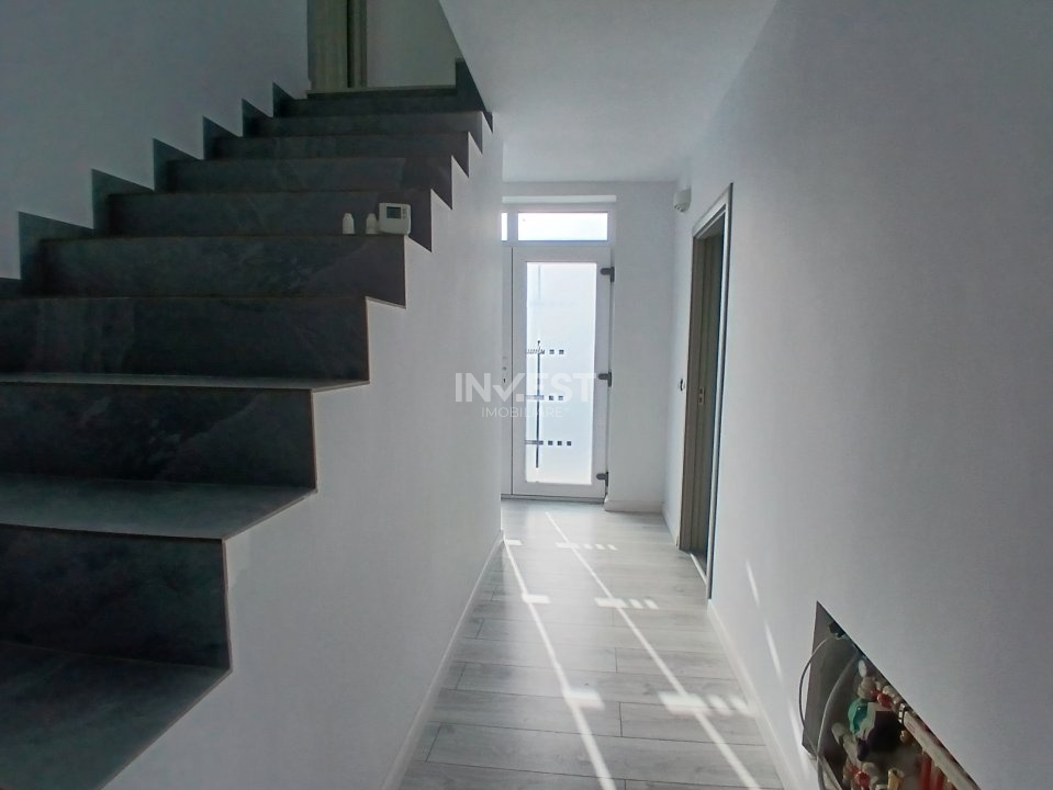 Vila D+P+1E, 270mp utili pretabila si ca spatiu zona Valea Lupului - 8