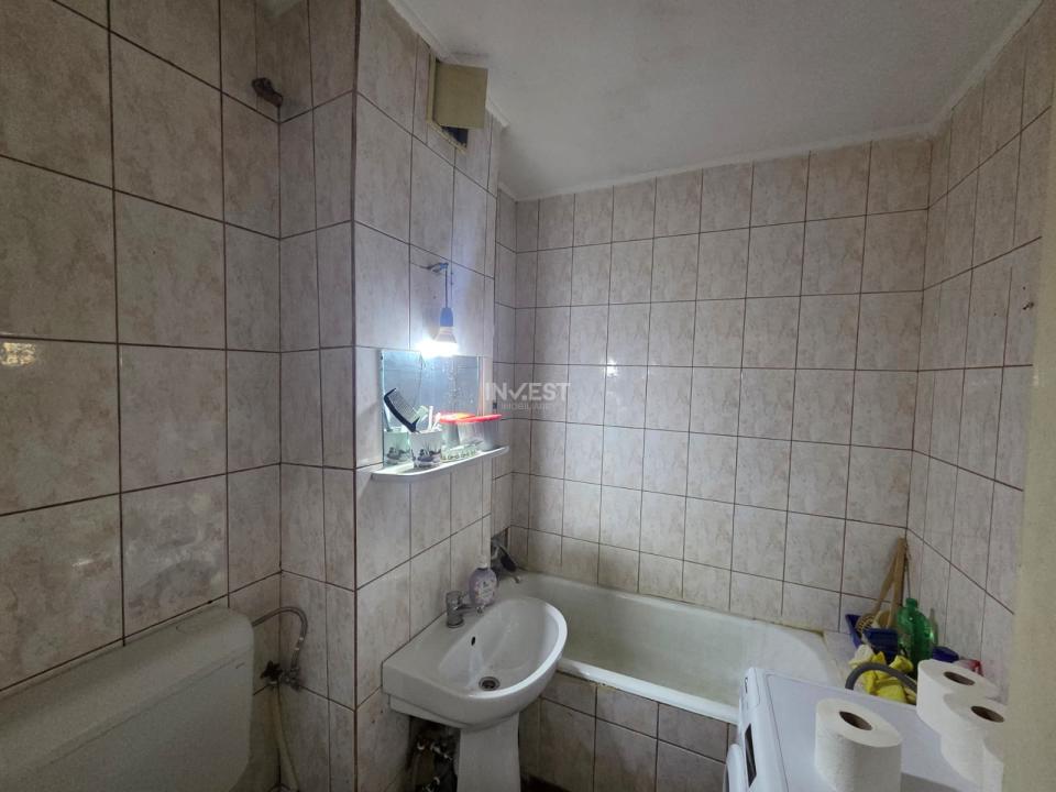 DE VANZARE-APARTAMENT 2 CAMERE-DECOMANDATE-DACIA - 2