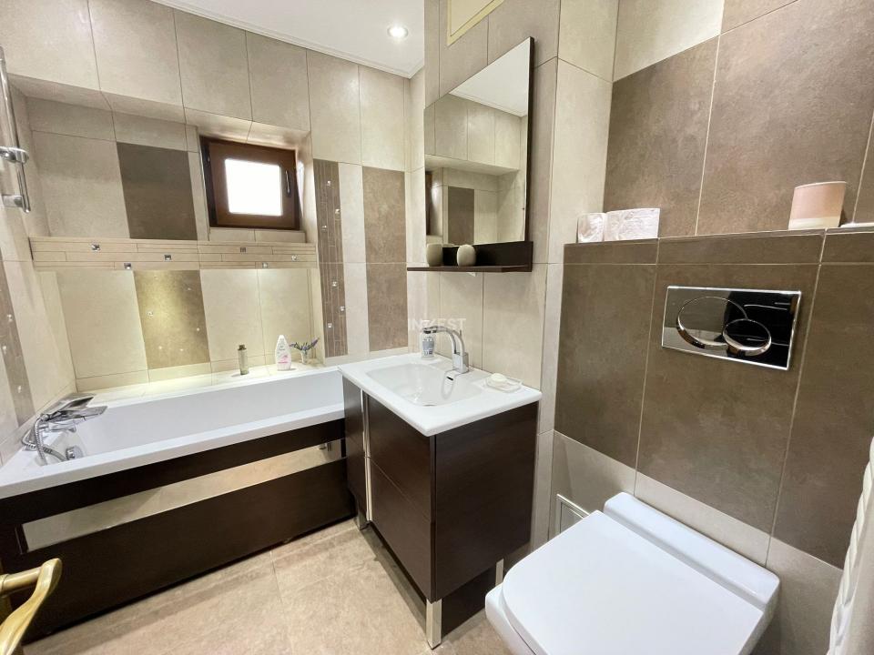 Apartament 3 camere decomandat-80 mp-Podu Ros-bloc 1994 - 8