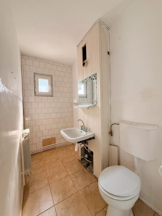 Apartament cu 4 camere în cartierul Frumoasa - etajul 3 - bloc 1983 - 12