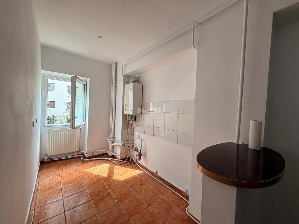 Apartament cu 1 cameră decomandat 40MP - etaj 2/8 cu lift - bloc 1986 - 5
