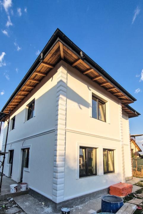 Casă individuală cu 5 camere Strada Soarelui-Iași! Placă de beton! Comision 0% - 1