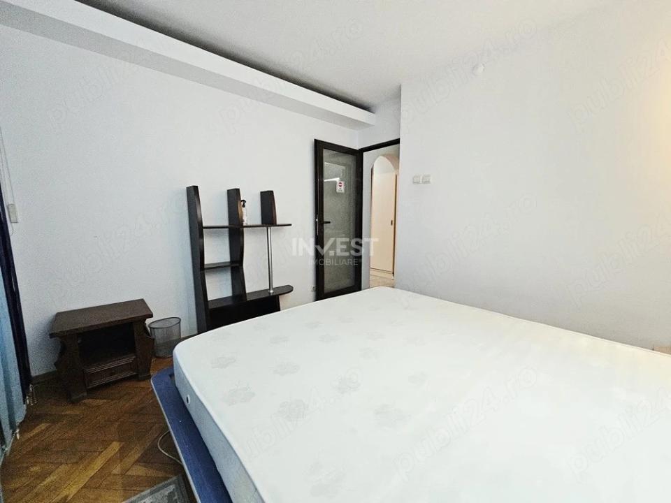Central-Podul de Fier- apartament cu 3 camere decomandat  - 1