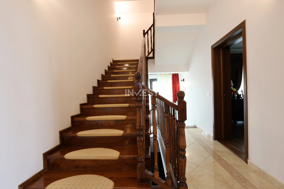 Proprietate spațioasă cu potențial turistic - Iași - 16