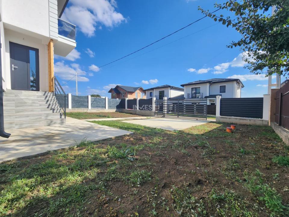 CASA DE VANZARE, 4 CAMERE 2 BAI SI MAGAZIE , VALEA ADANCA- 5 DRUMURI - 4
