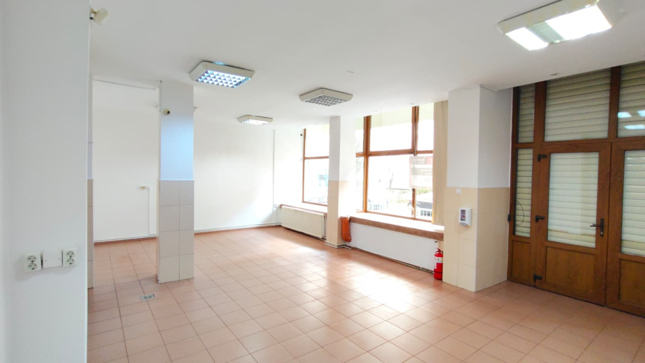Spatiu Comercial de Vanzare  