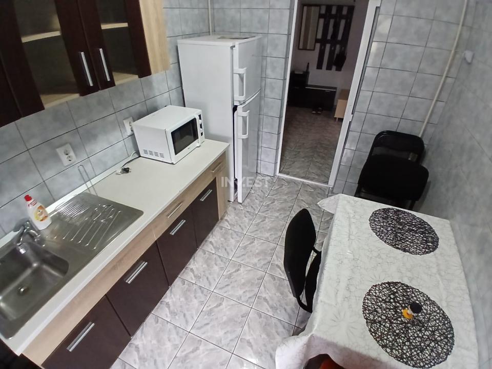 partament spațios cu 2 camere, decomandat, în Păcurari 400 € - 5