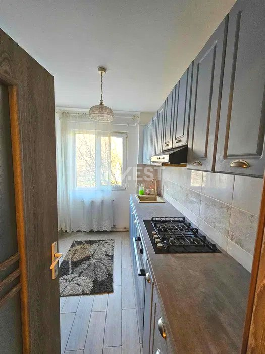 Apartament 3 camere-etajul 2-67mp-Podu Ros-Palas Mall - 4