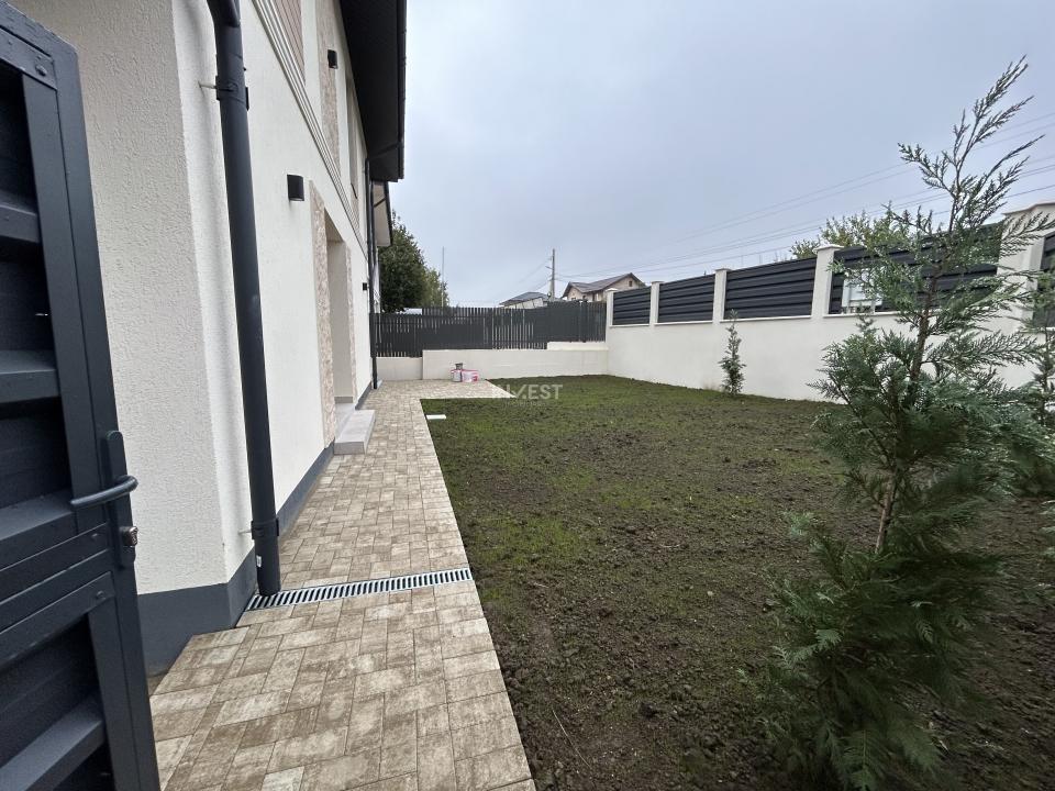 Casă individuală P+1E, 4 camere, 3 băi, dormitor matrimonial cu baie proprie - 14