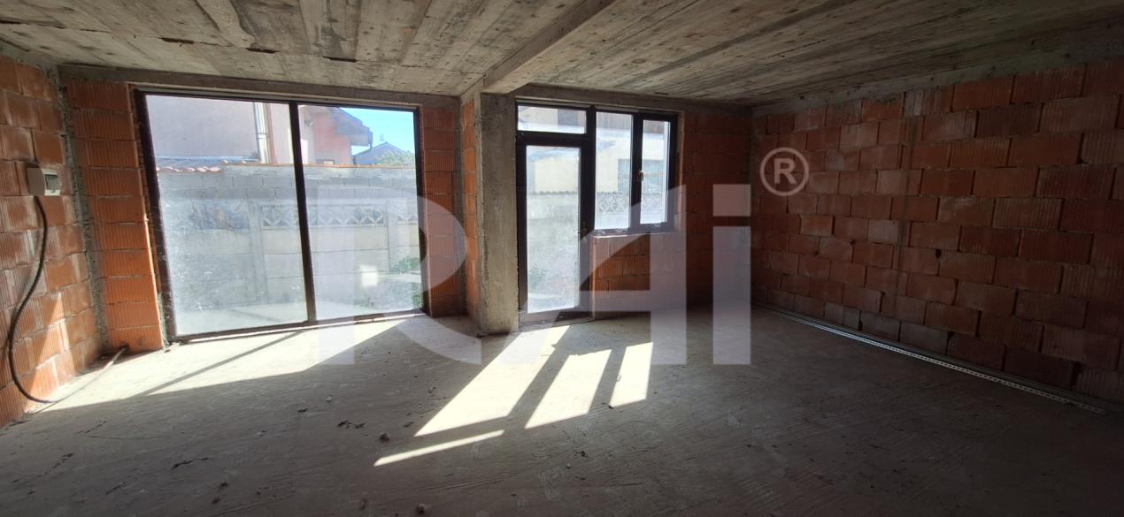 Duplex P+M de vânzare în Craiova - zona Damila