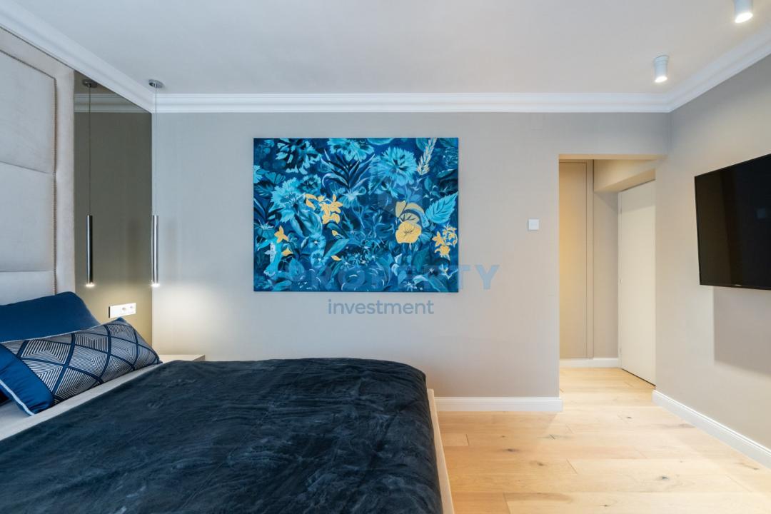Apartament cu 4 camere mobilat Designer zona Victoriei Guvern  - fotografie proprietate 21