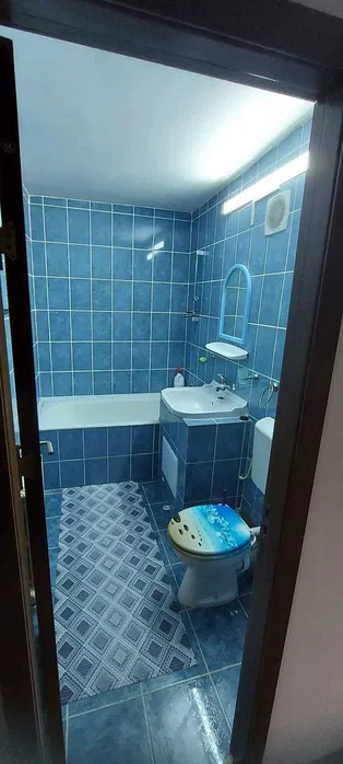 Apartament de 3 camere, 66 mp utili,  2 balcoane, Zona Manastur