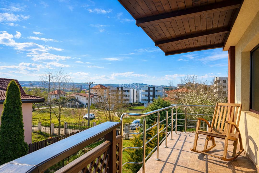 Vilă cu 7 camere și 825 mp teren în cartierul Bucium-Iasi - 16