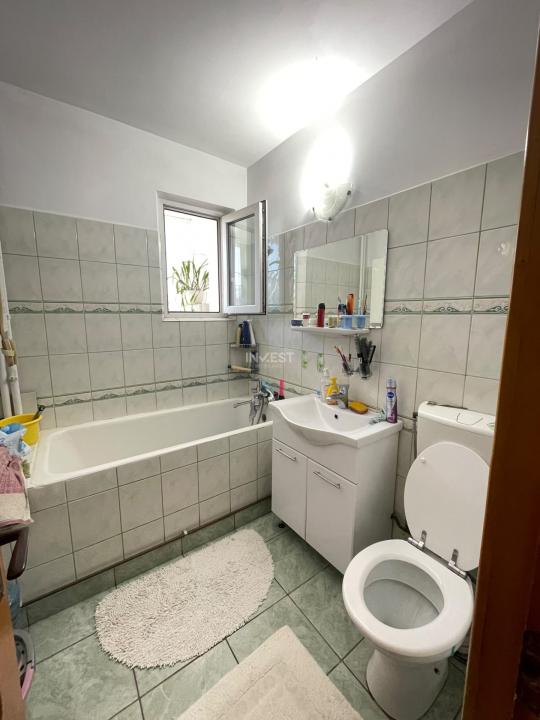 Apartament 3 camere-Podu Ros-Liceul Racovita-etaj 2 - 9