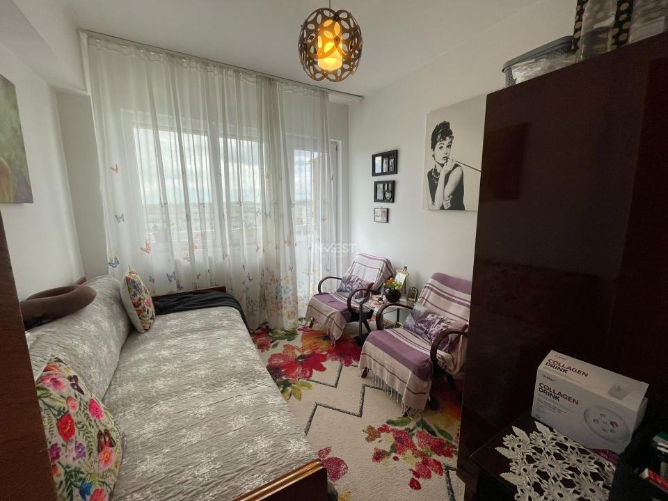 Apartament 3 camere-Podu Ros-70 mp-sens giratoriu - 9
