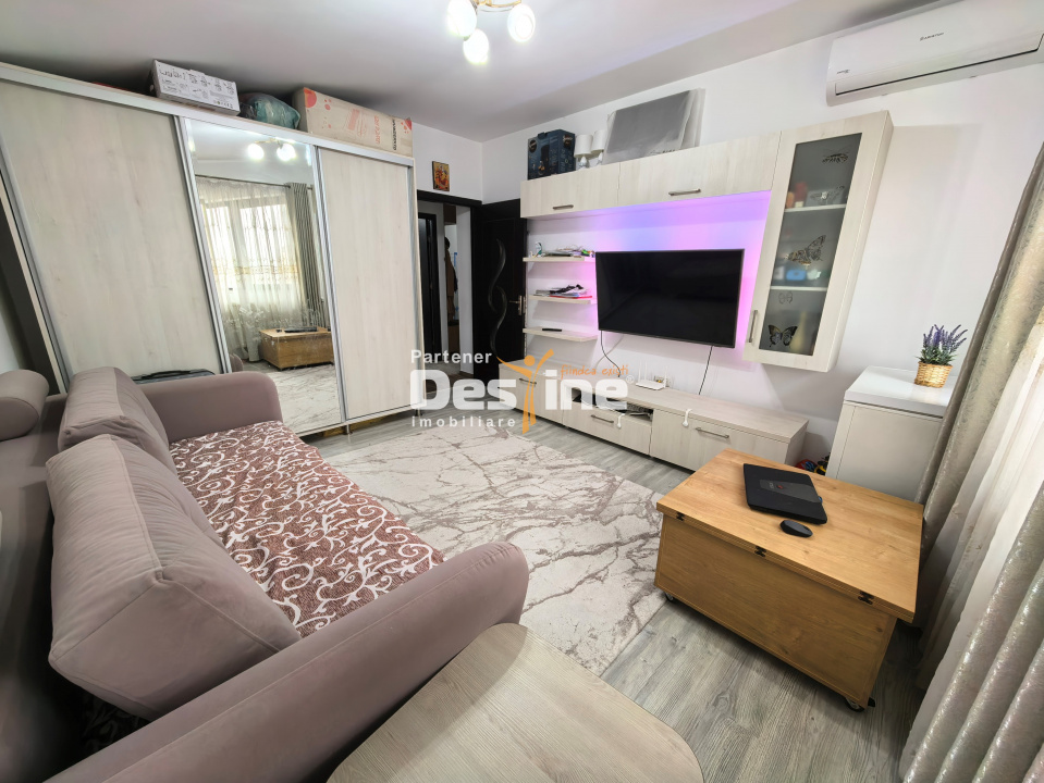 Apartament 2 camere decomandat 49 mp mobilat utilat + balcon