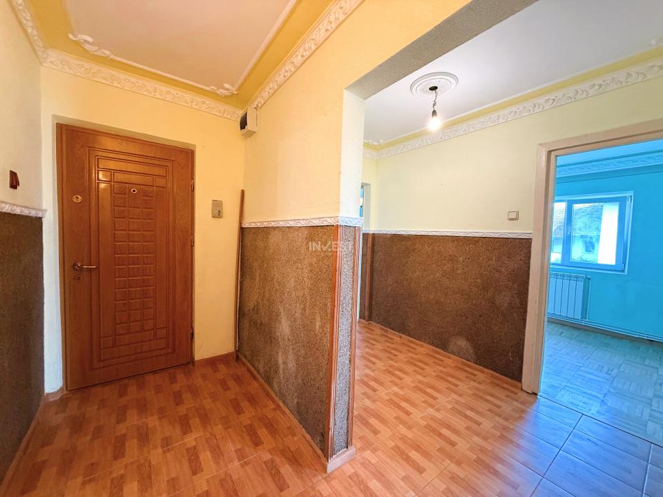 Apartament cu 4 camere lângă Mănăstirea Frumoasa - etajul 3 - bloc 1983 - 10