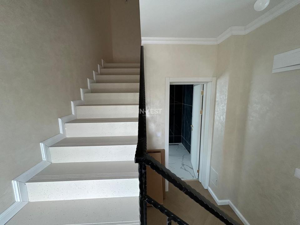 DUPLEX 4 CAMERE, 2 BAI , 250 MP TEREN - NICOLINA, TUDOR NECULAI - 4