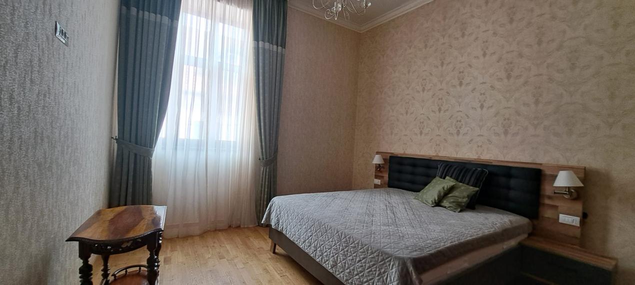 Apartament premium ultracentral , cu design interbelic și tehnologie modernă 