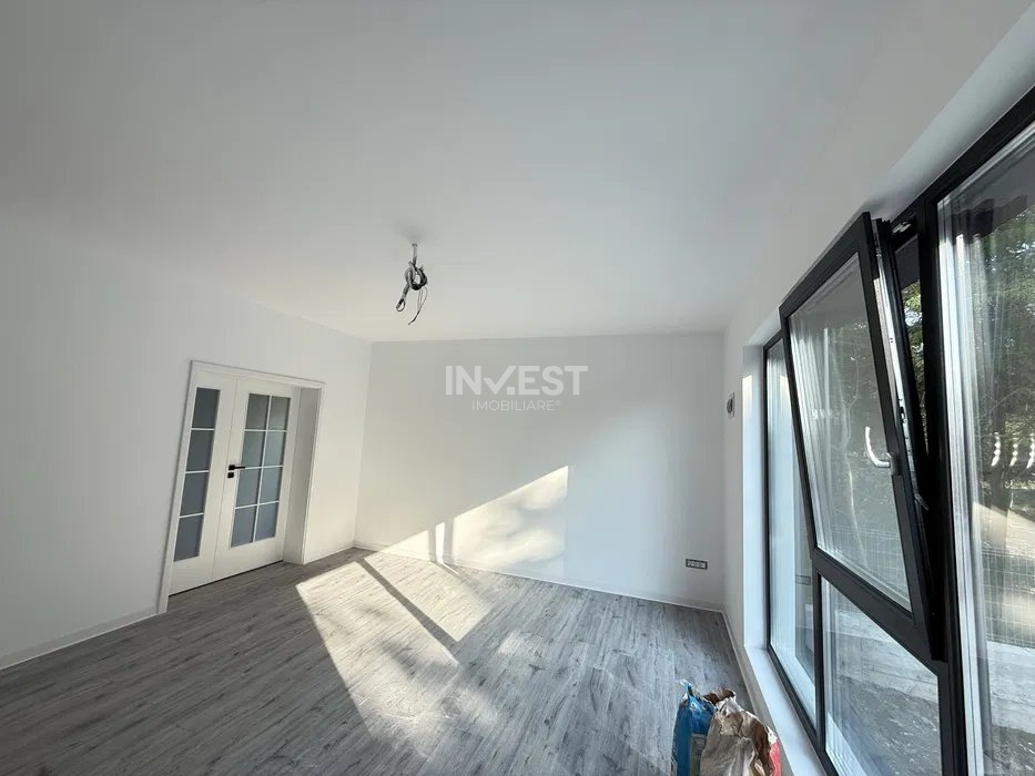 CASA INDIVIDUALA, 4 CAMERE, 2 BAI SI POD, VALEA ADANCA ZONA 5 DRUMURI - 6