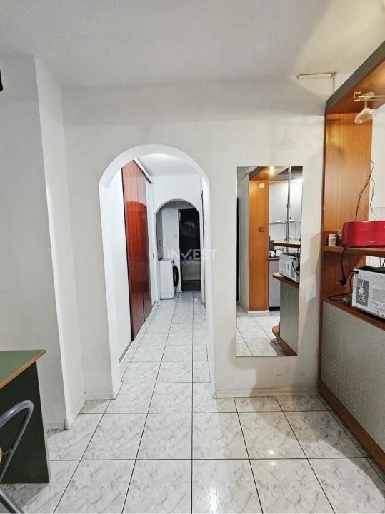 Central-Podul de Fier- apartament cu 3 camere decomandat  - 2