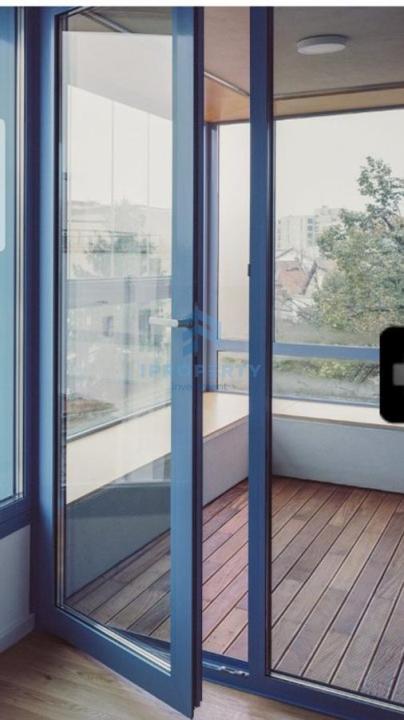Urban Spaces 2 camere duplex cu balcon - fotografie proprietate 12