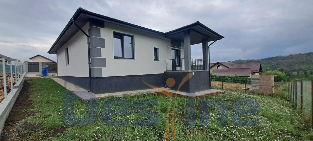  Casa  104mp, 157.990 €, Valea Adanca
