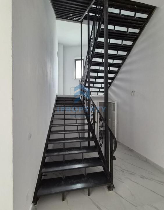 Vila 1200 mp Cismigiu Renovata cu parcare diverse activitati  - fotografie proprietate 6