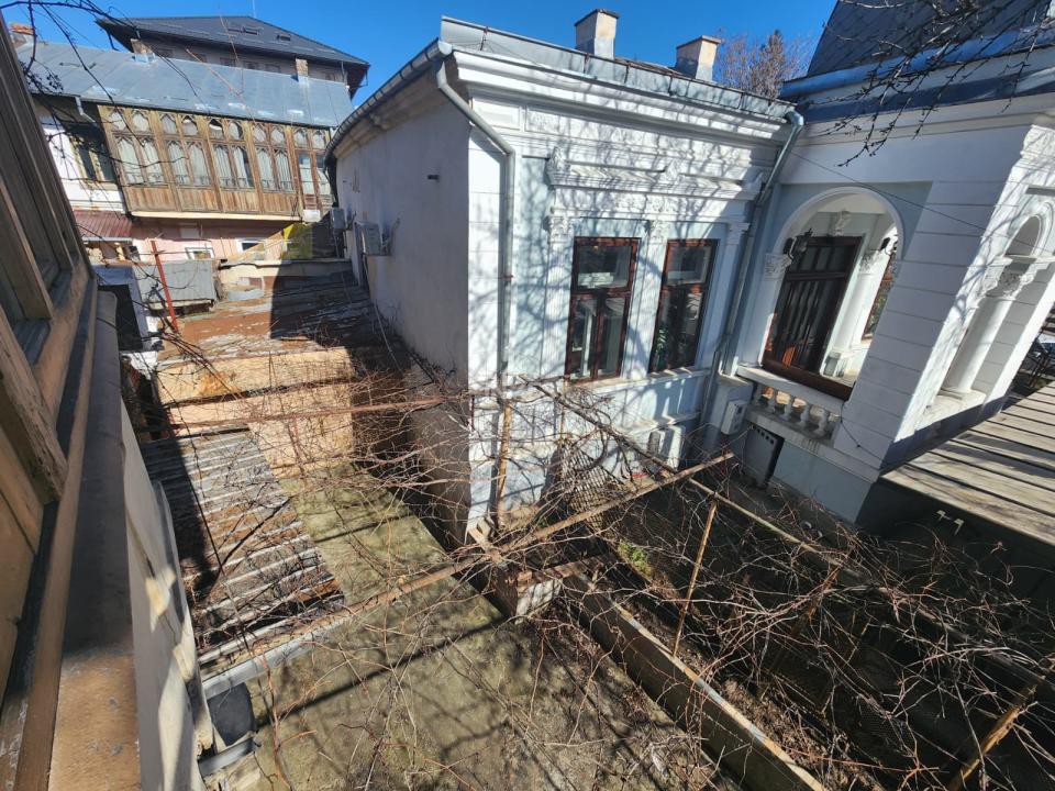 CASA CENTRU IASI, 7 CAMERE,  143 MP UTILI, 22 MP BECI, MAGAZIE SI GARAJ - 9