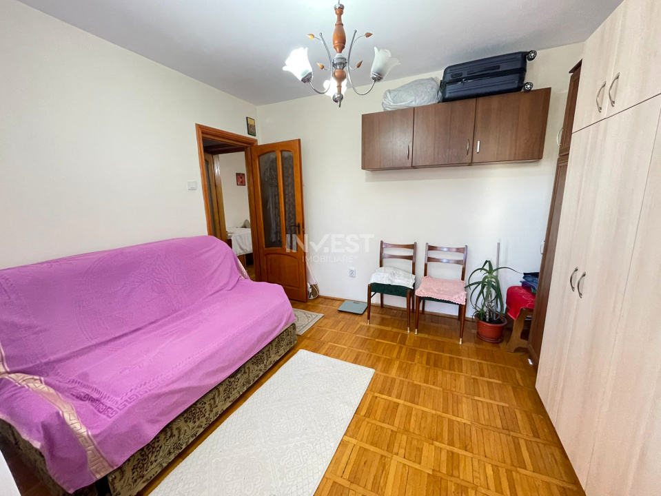 Apartament 3 camere-Podu Ros-Liceul Racovita-etaj 2 - 3