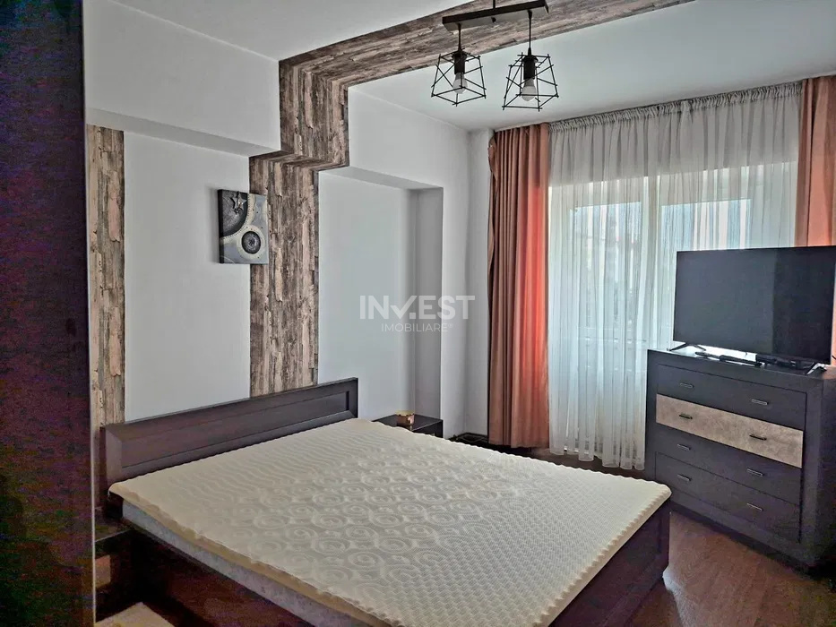 Apartament 4 camere de inchiriat zona Nicolina - 4