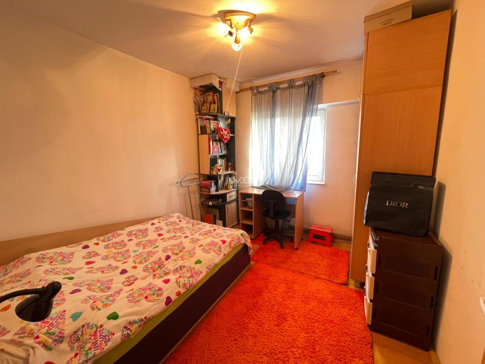 Apartament 3 camere decomandat-72mp-etaj intermediar-Bld Socola - 4