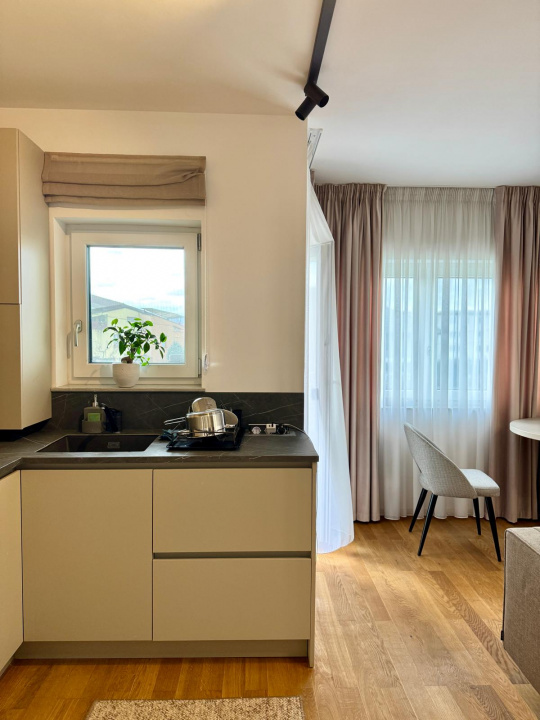 Apartament 2 camere, etaj intermediar,finisaje premium,parcare, str. Avram Iancu