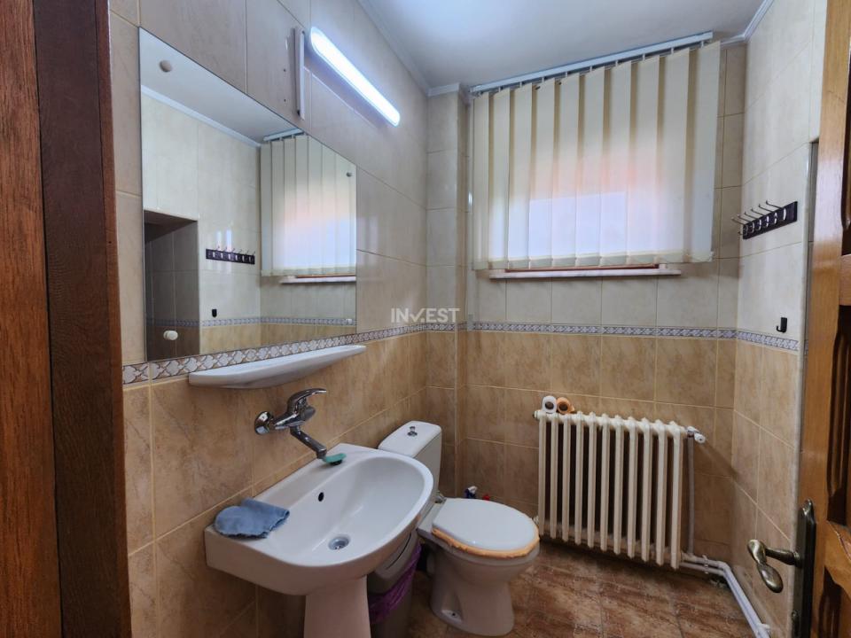 Spatiu de inchiriat , zona centrala , 80 mp , baza Copou - 8