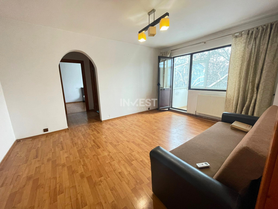 Apartament 2 camere-Pod de Piatra-etaj intermediar-bloc fara risc - 1